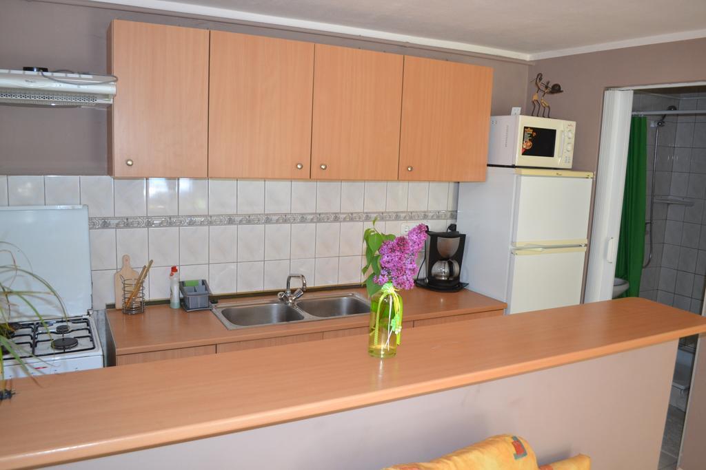 Tulipan Apartman Eger Exterior photo